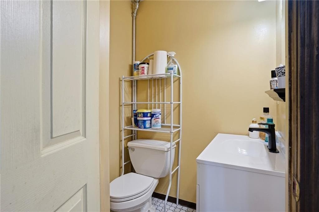 28 Orlo Avenue photo 16