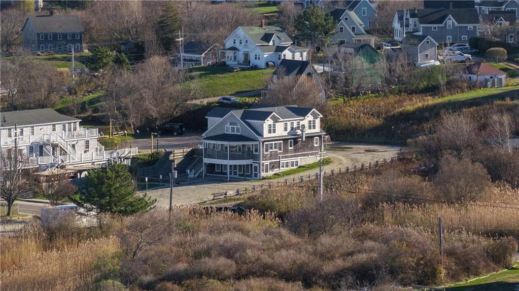 85 Ocean Avenue photo 11