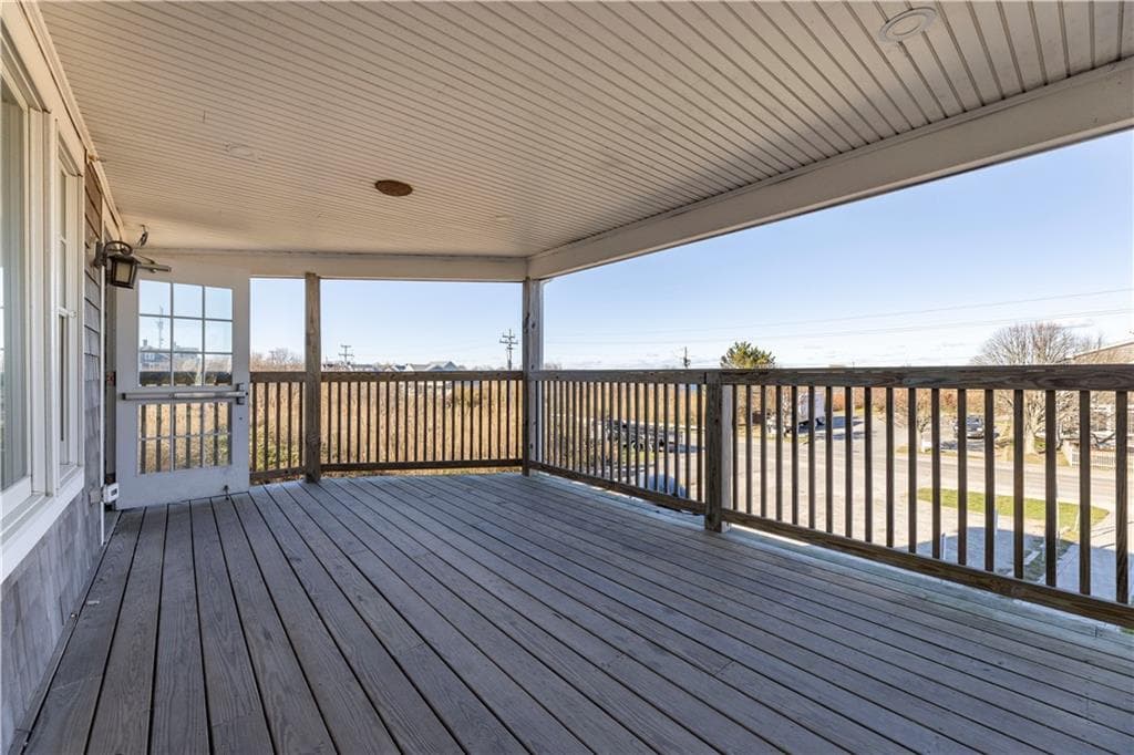 85 Ocean Avenue photo 29
