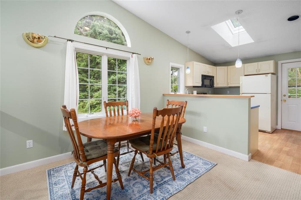 24 White Birch Court photo 8