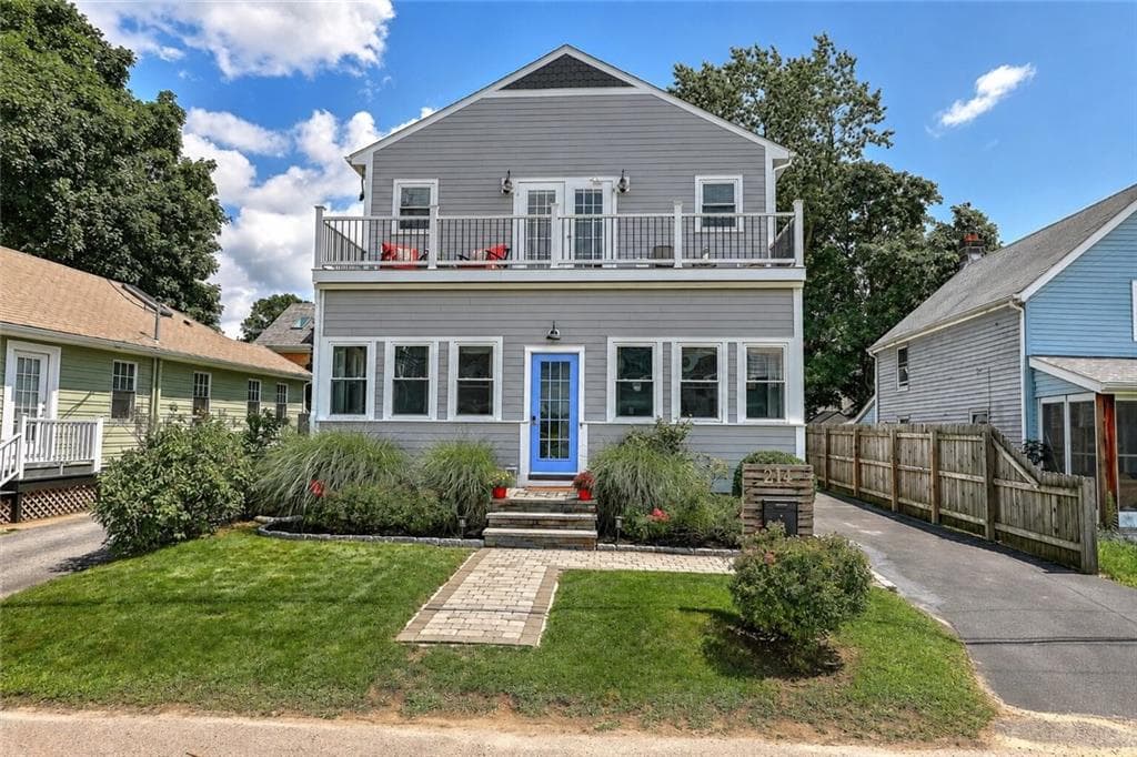 Single Family Residence at 214 Narragansett Avenue, Barrington, photo 2 of 49