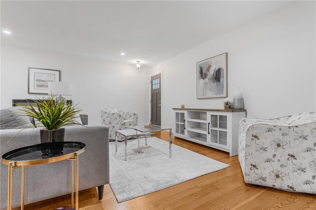 6 Trinity Way photo 9