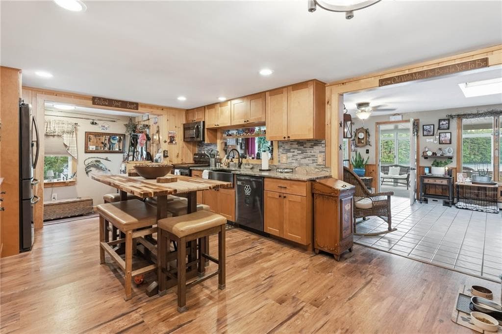 55 Slater Drive photo 10