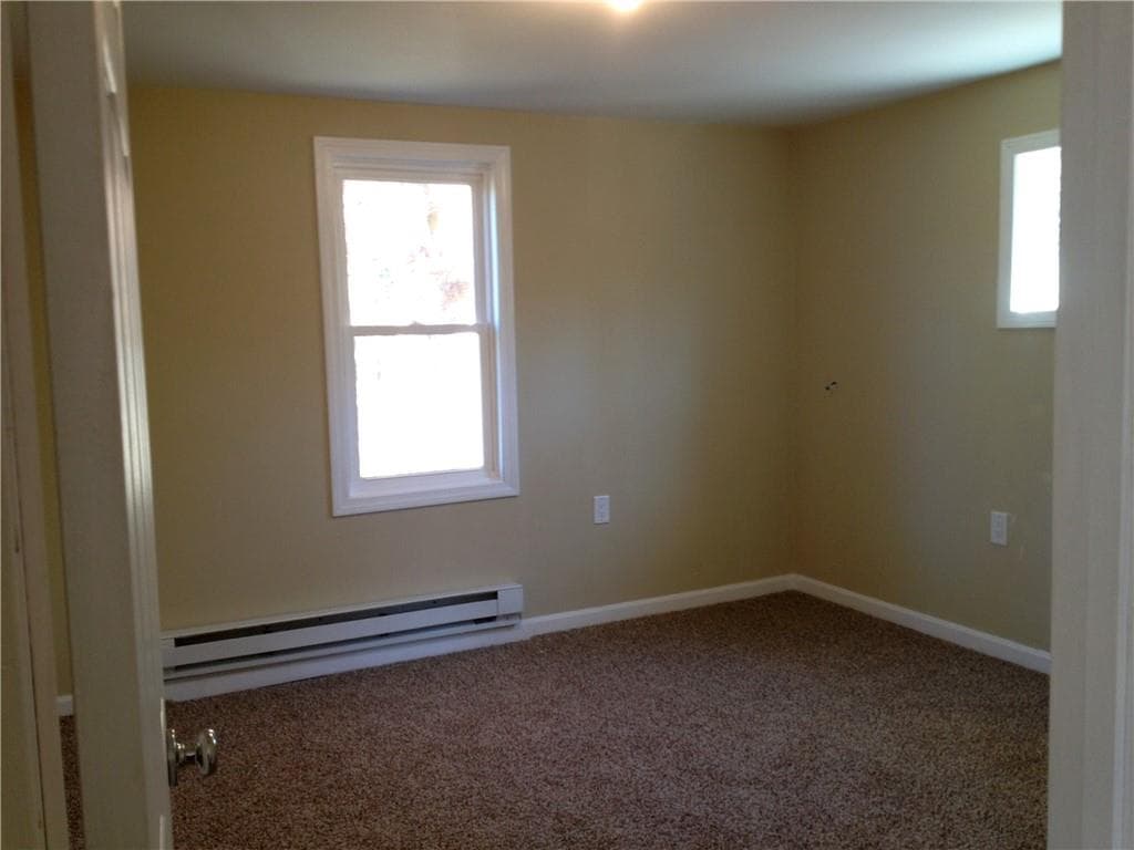 Multi Family at 44 MAXWELL Drive, North Kingstown, photo 7 of 15