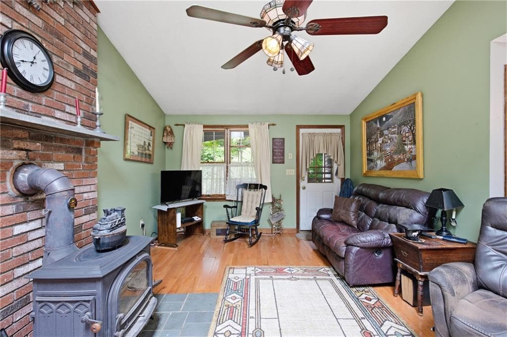 6752 Flat River Road photo 10