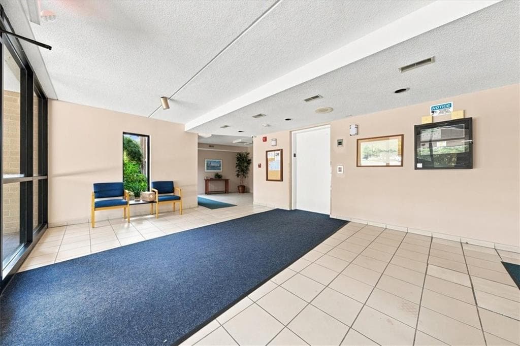 650 East Greenwich Avenue UNIT 5-201 photo 40