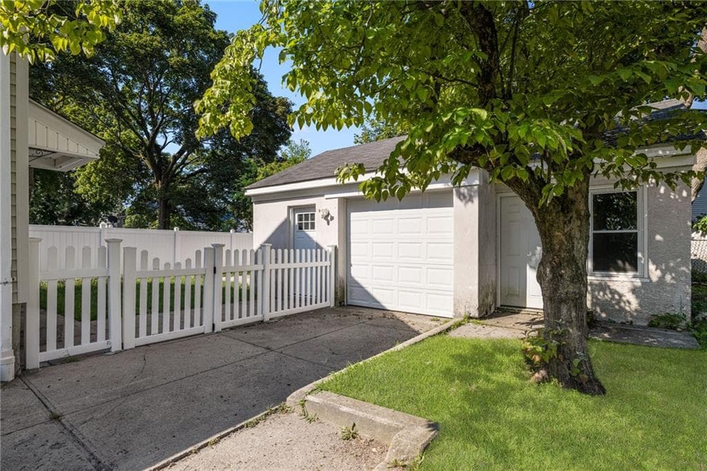 42 Victoria Avenue photo 24
