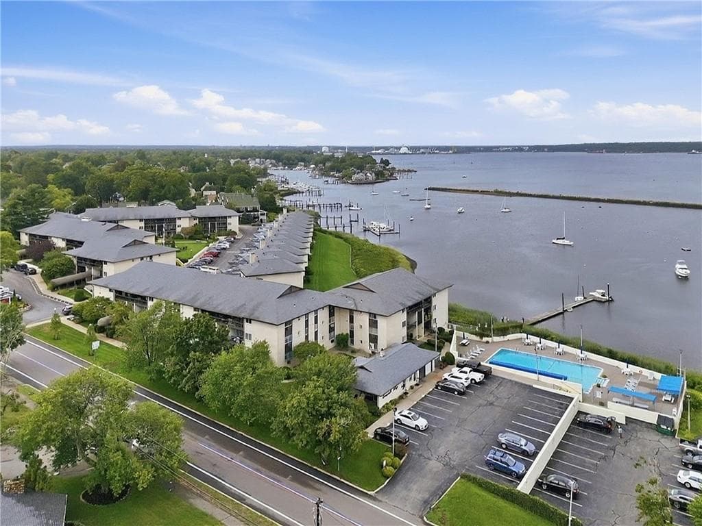Condominium at 400 Narragansett Parkway UNIT SC10, Warwick, photo 30 of 48