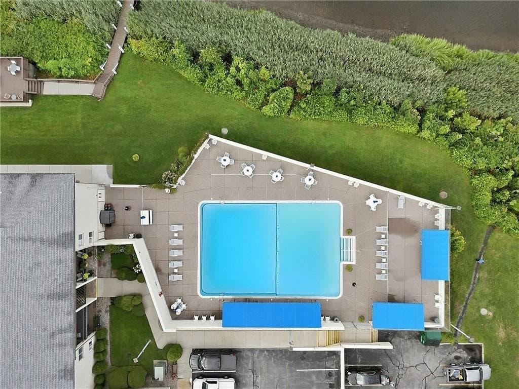 Condominium at 400 Narragansett Parkway UNIT SC10, Warwick, photo 35 of 48