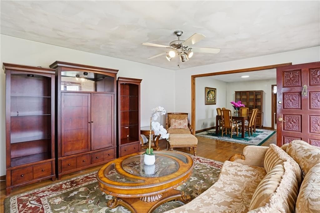 11 Cedar Drive photo 4