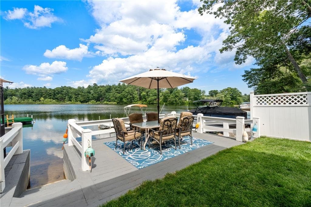 Single Family Residence at 32 Treasure Island, Plainville, photo 11 of 50