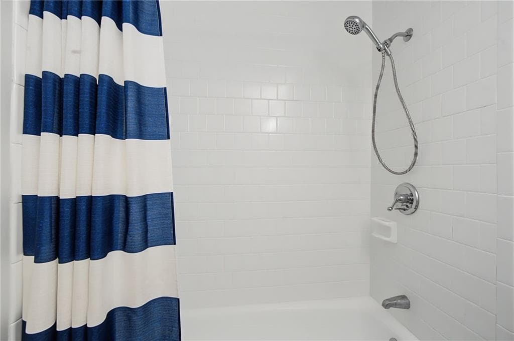 132 Hoffman Avenue UNIT 207 photo 17