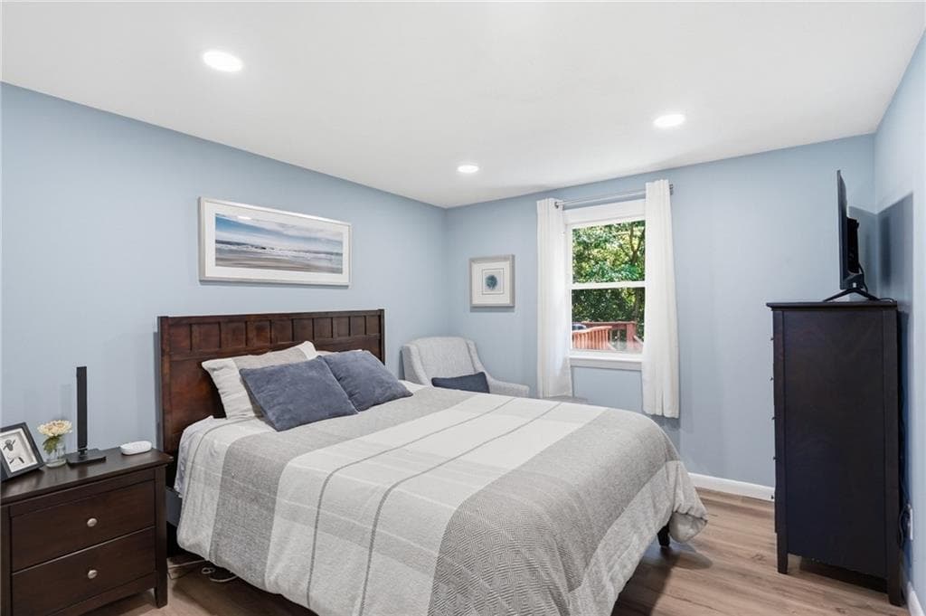 Single Family Residence at 36 Mary Beth Drive, Warwick, photo 13 of 26
