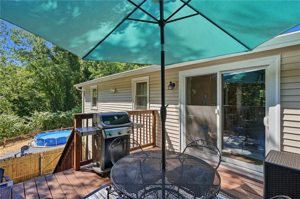 Single Family Residence at 36 Mary Beth Drive, Warwick, photo 21 of 26