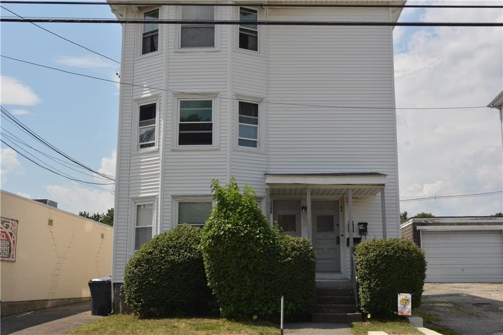 1066 1072 North Main Street photo 40