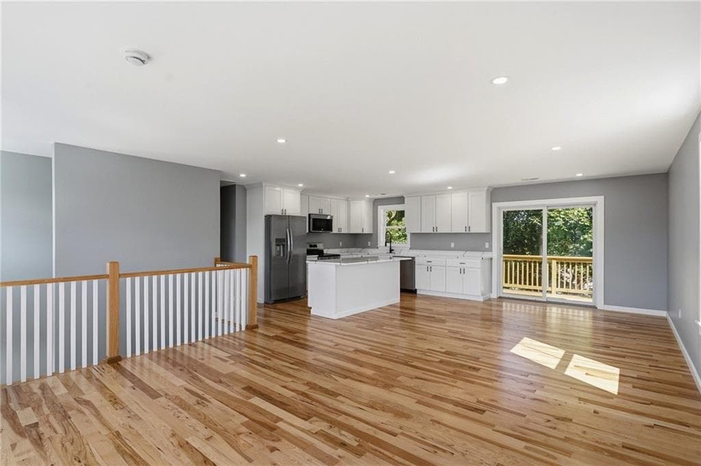8 Fairgreen Drive photo 3