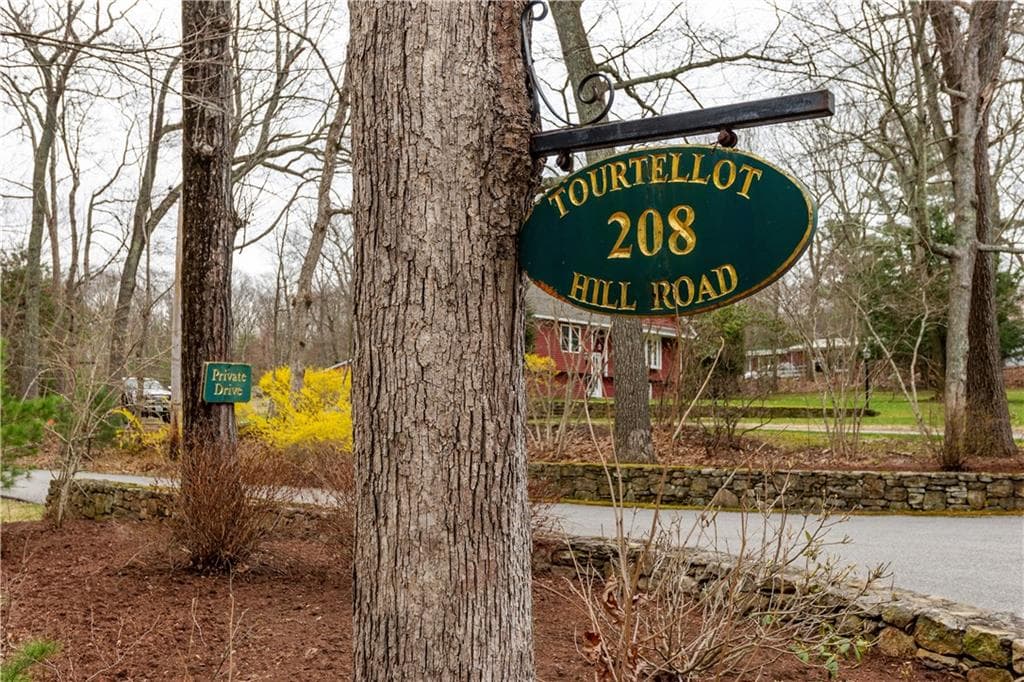 Single Family Residence at 208 Tourtellot Hill Road, Glocester, photo 7 of 50