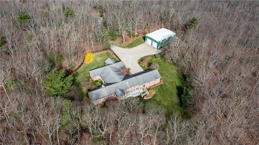 Single Family Residence at 208 Tourtellot Hill Road, Glocester, photo 4 of 50