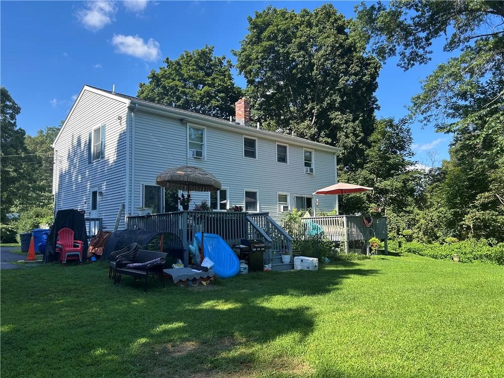 16 18 Manville Avenue photo 27