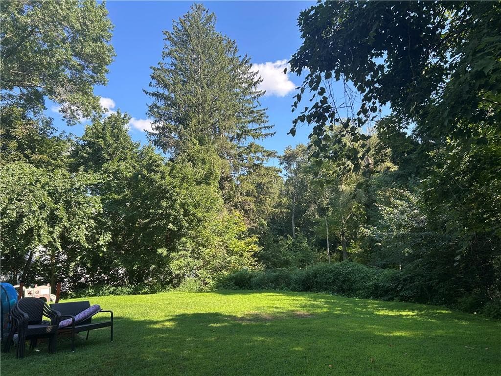 16 18 Manville Avenue photo 31