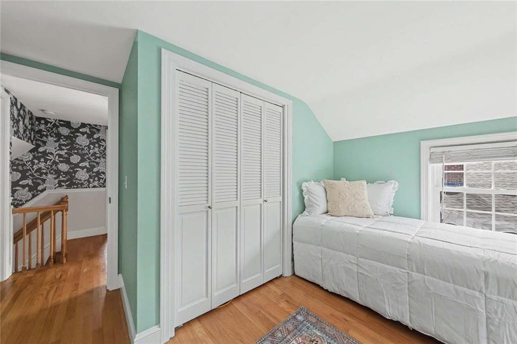 2 Woollett Court photo 36