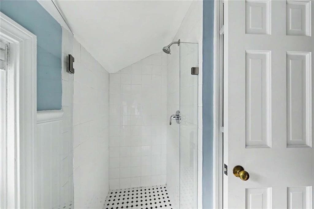 2 Woollett Court photo 38