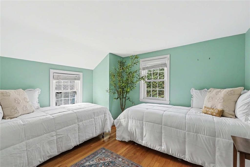 2 Woollett Court photo 35