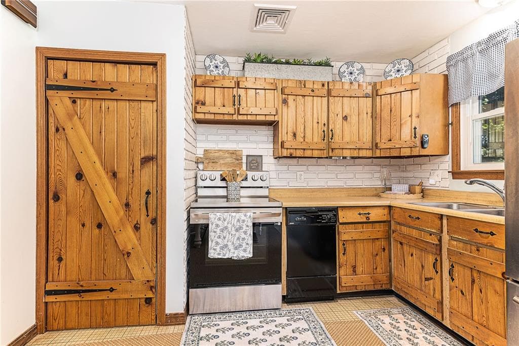 31 Sunset Drive photo 16