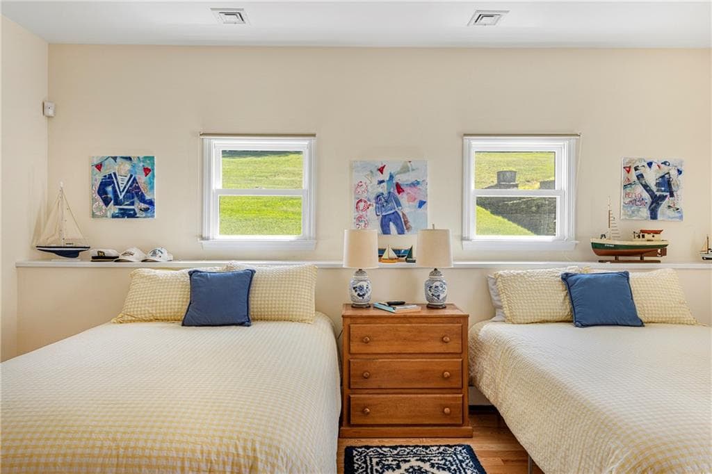 149 Nanaquaket Road photo 40