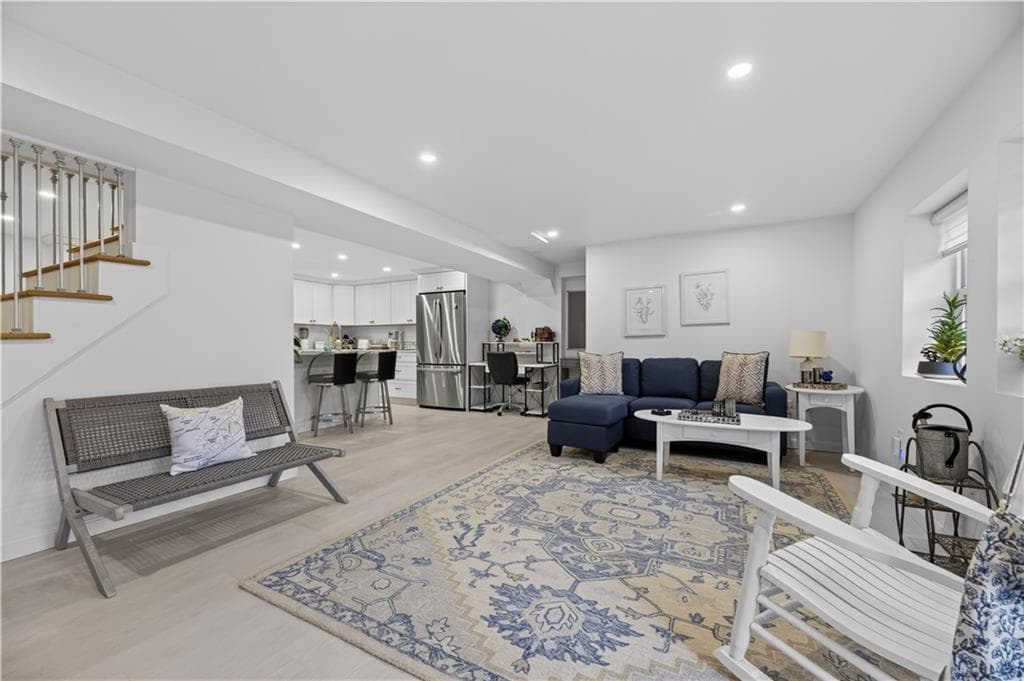 19 Moonlight Drive photo 34