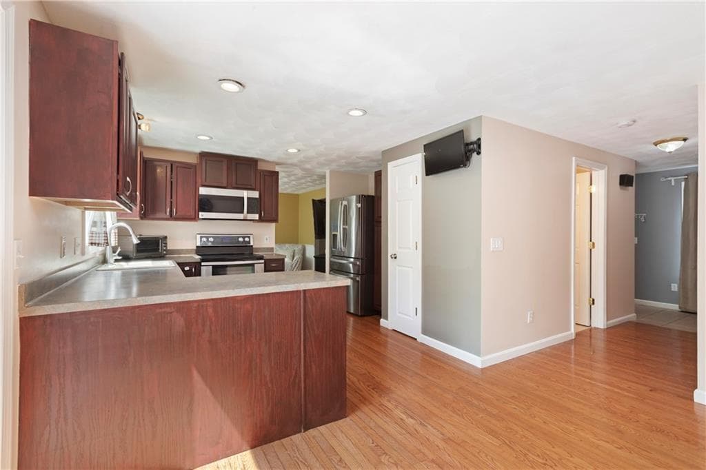 Single Family Residence at 210 - Morris Street, Cumberland, photo 14 of 33