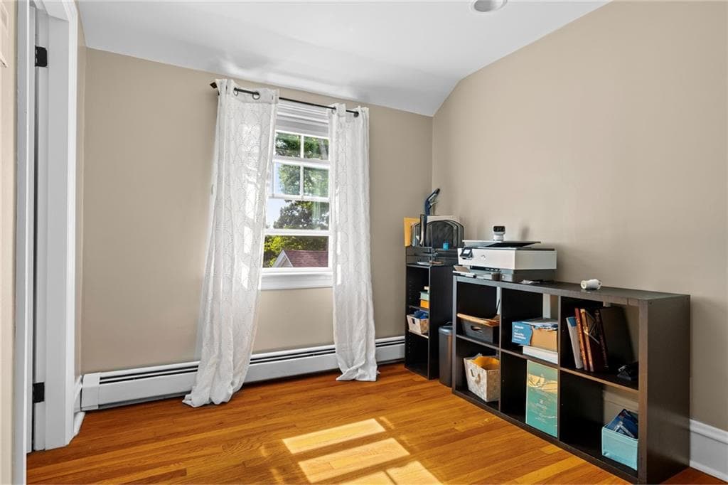 698 High Street photo 27