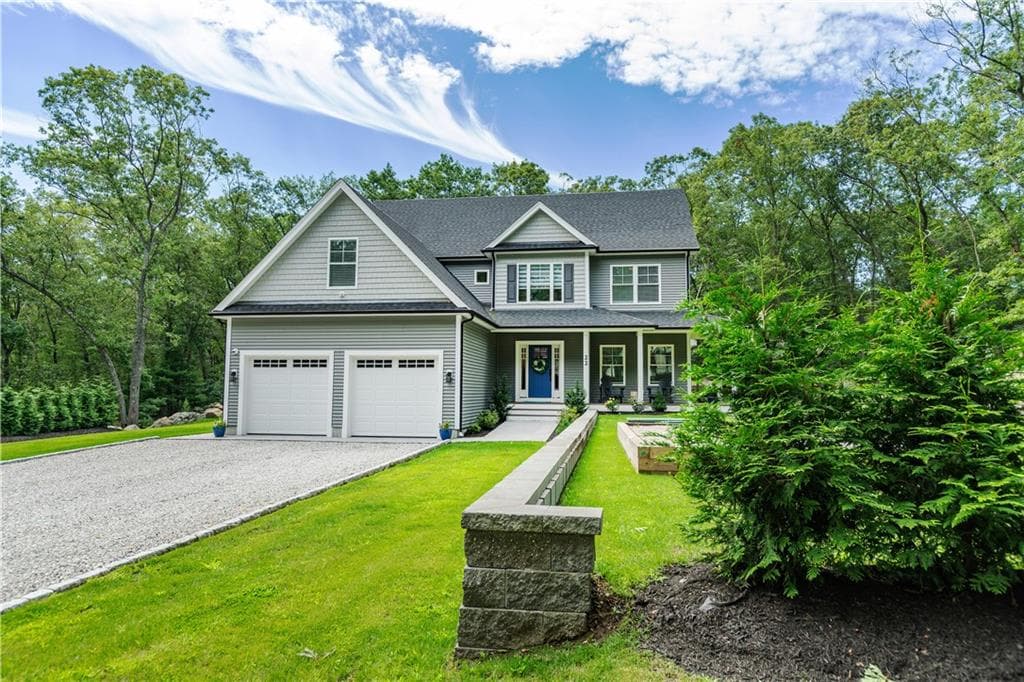 22 Saddlebrook Drive photo 3