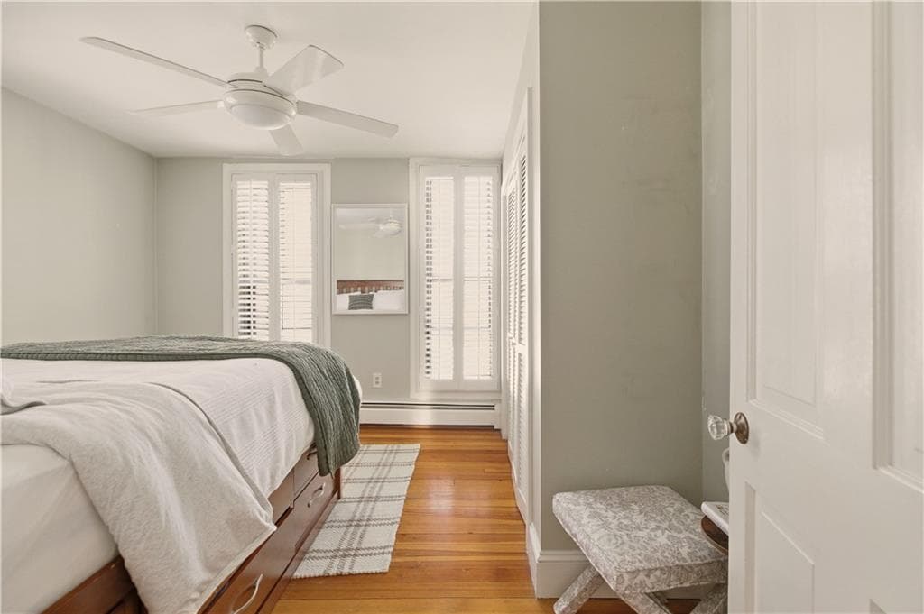 Condominium at 28 Kay Street UNIT 3, Newport, photo 11 of 39