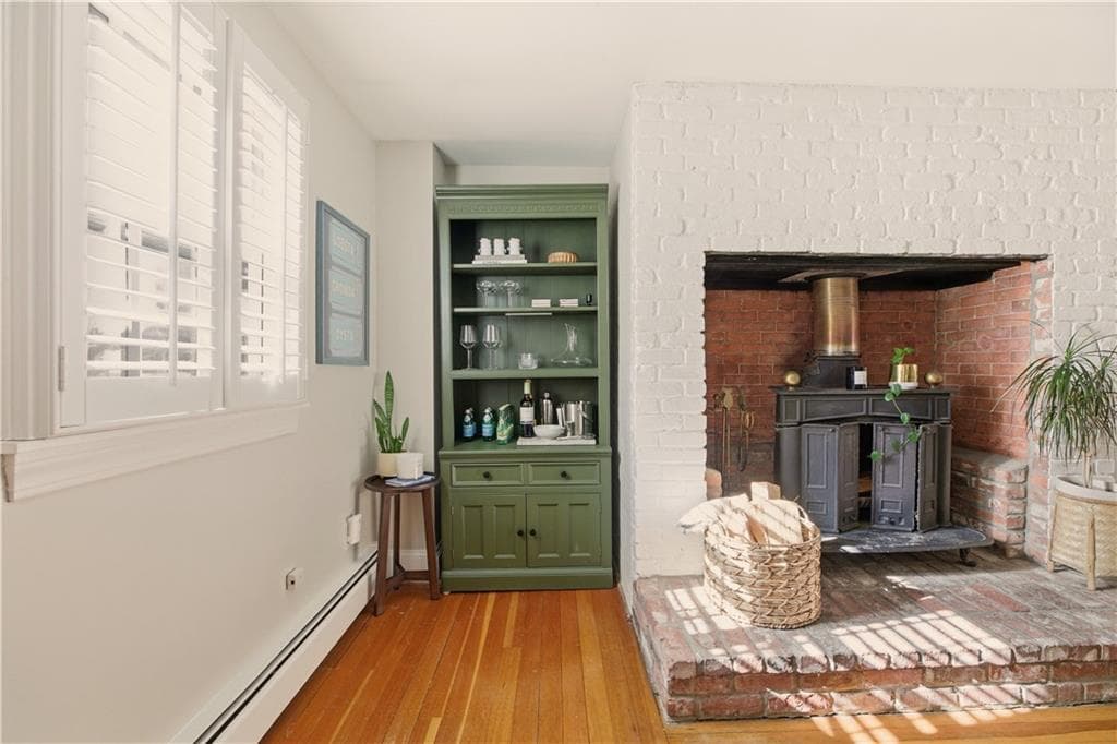 Condominium at 28 Kay Street UNIT 3, Newport, photo 21 of 39
