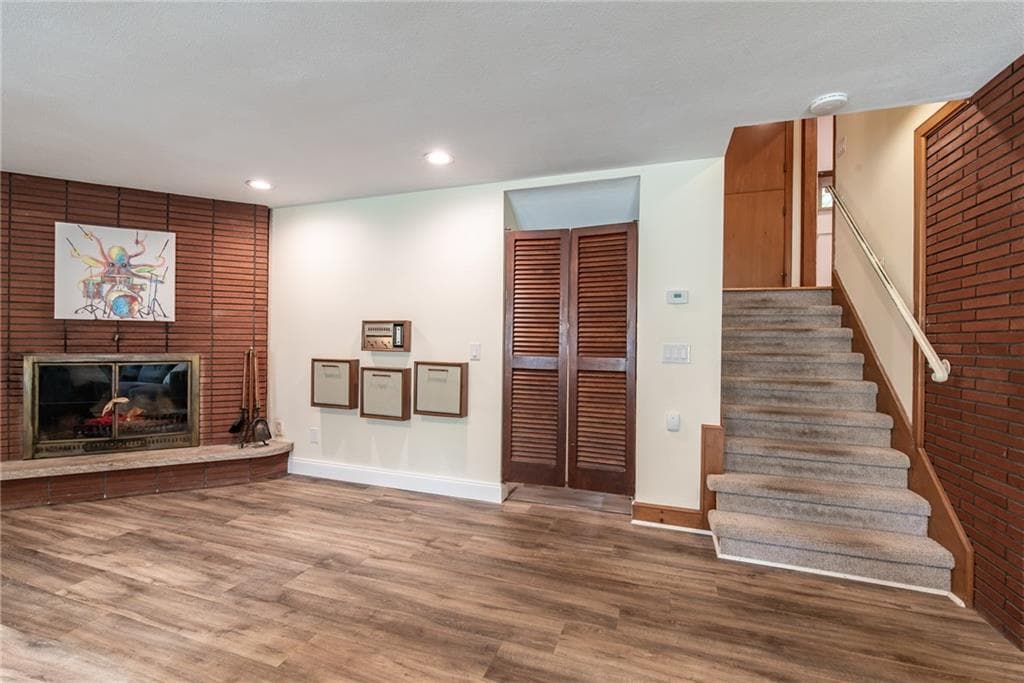 165 Kent Drive photo 32