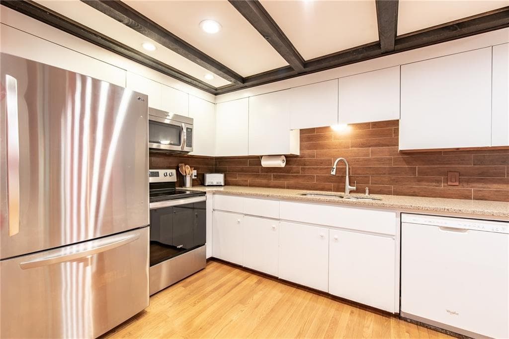 165 Kent Drive photo 11