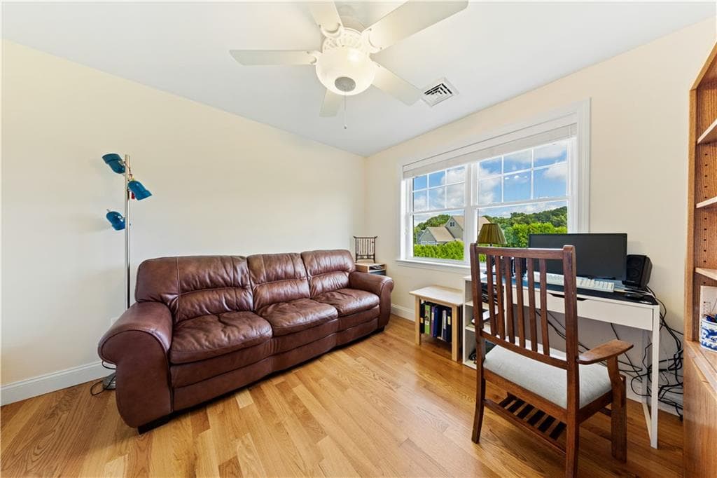 11 Aubin Street photo 26