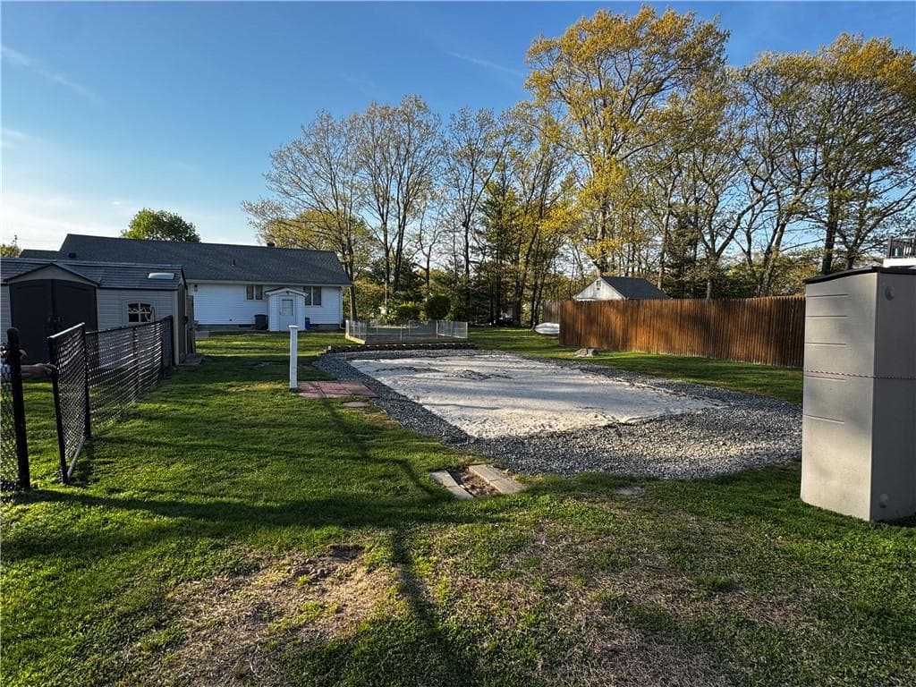 42 Spring Drive photo 21
