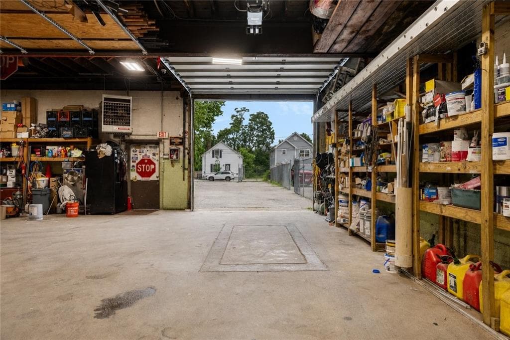 292 Prairie Avenue photo 14