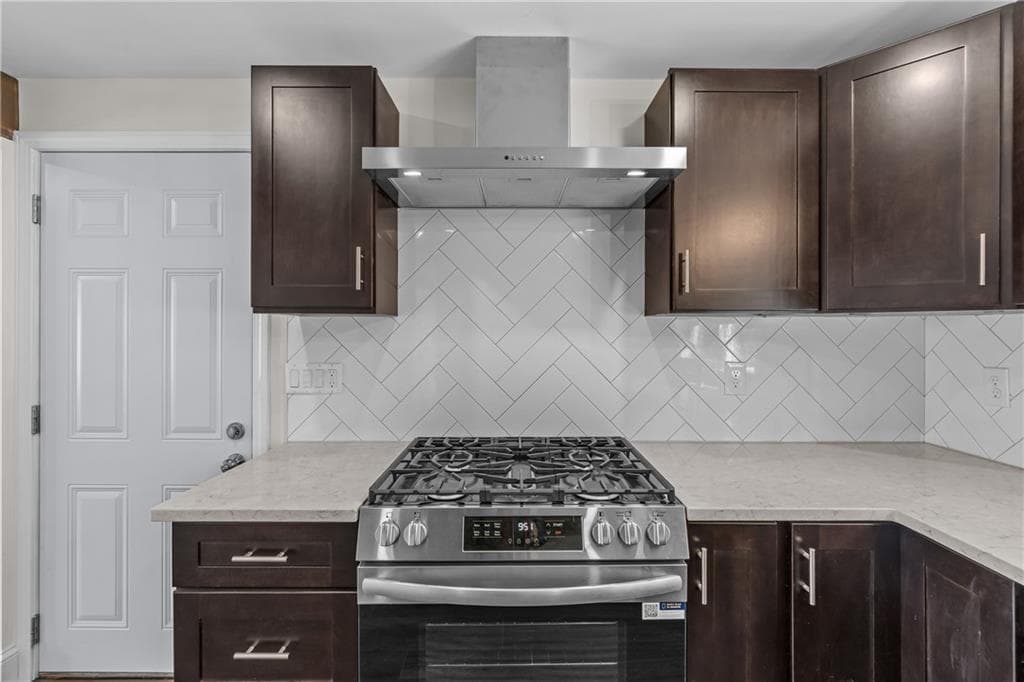 Single Family Residence at 25 Gloria Street, Pawtucket, photo 5 of 22
