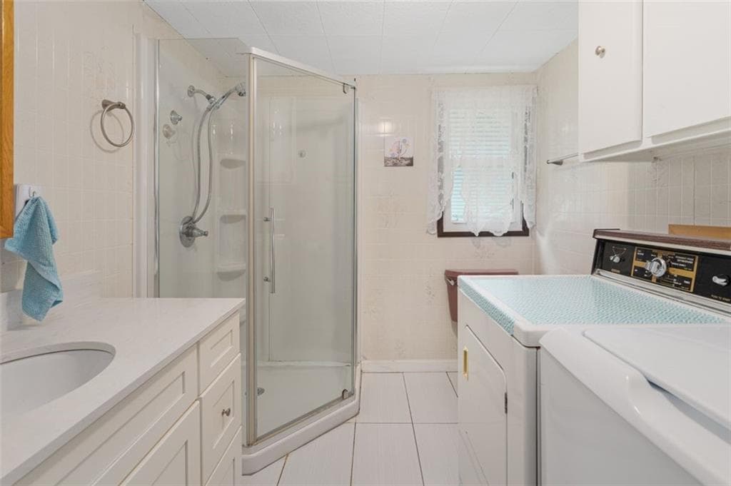 979 unit 8 Tollgate Road photo 14