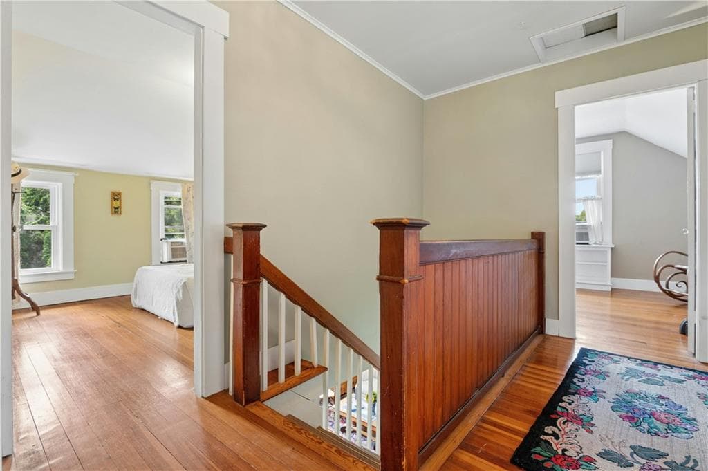 29 Howland Avenue photo 29