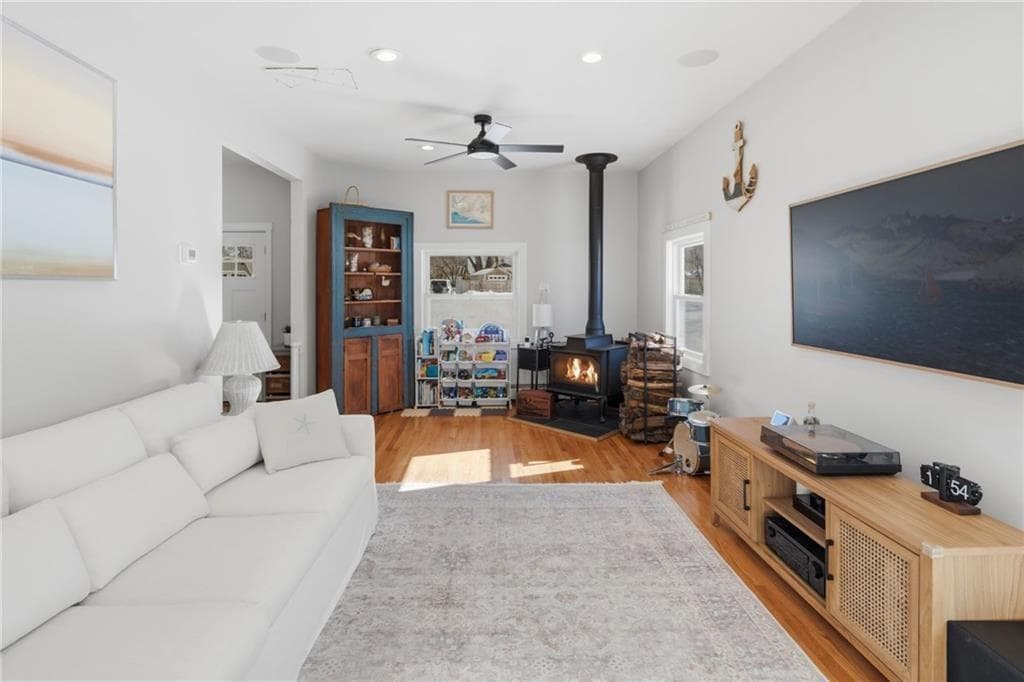 11 Heights Avenue photo 11