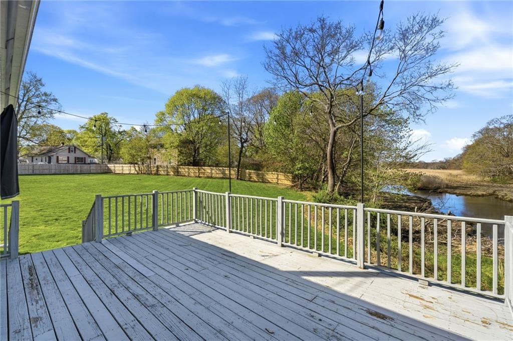 11 Heights Avenue photo 44