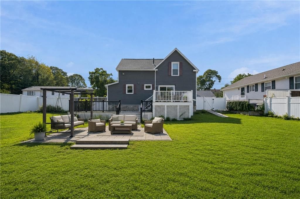 204 Lowell Street photo 35
