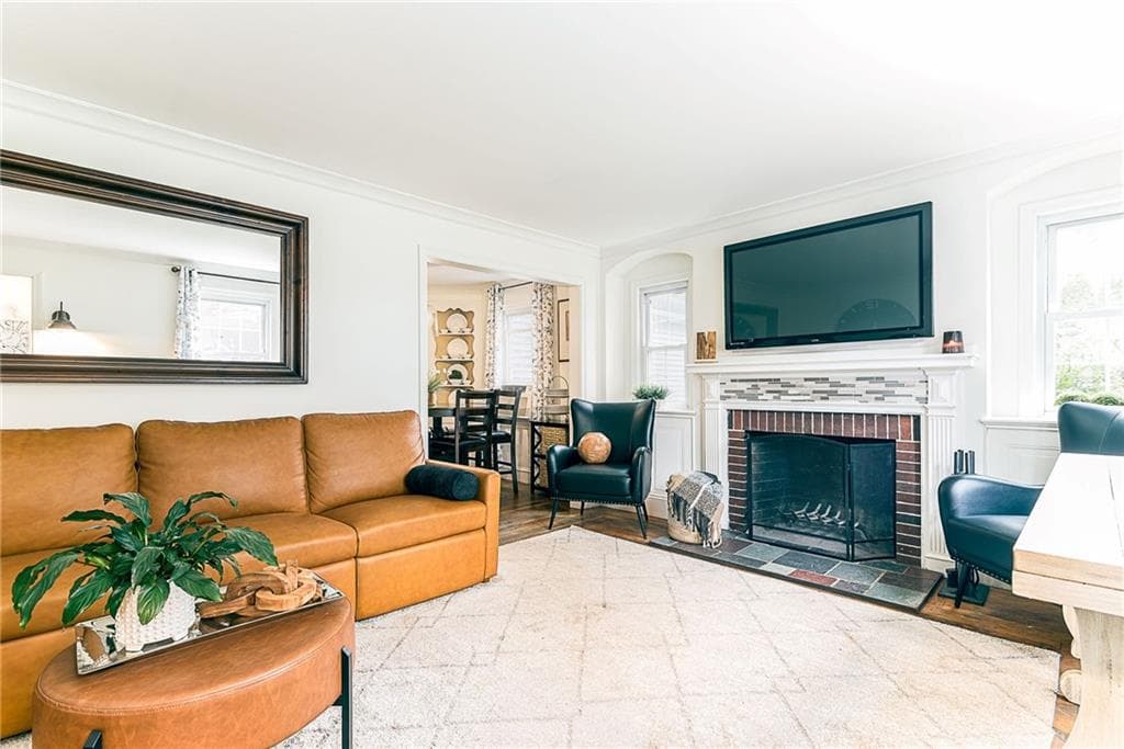 1149 Greenwich Avenue photo 5