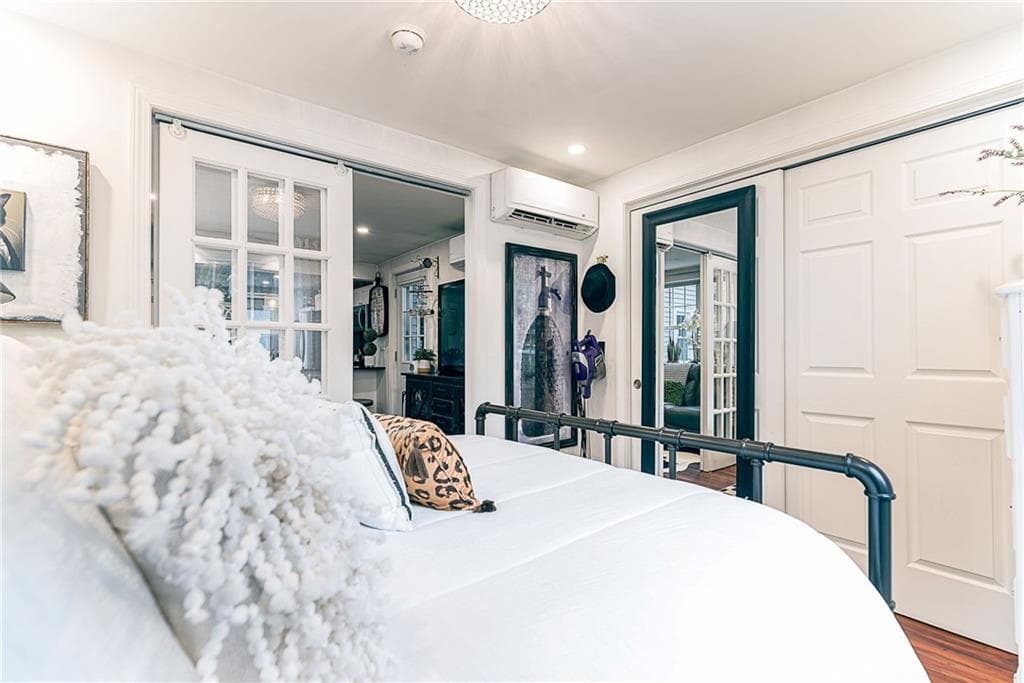 1149 Greenwich Avenue photo 39