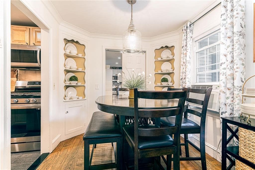 1149 Greenwich Avenue photo 8
