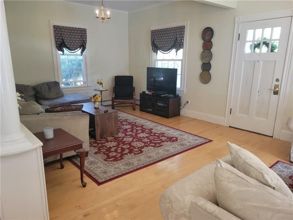 392 390 Bradford Road photo 8